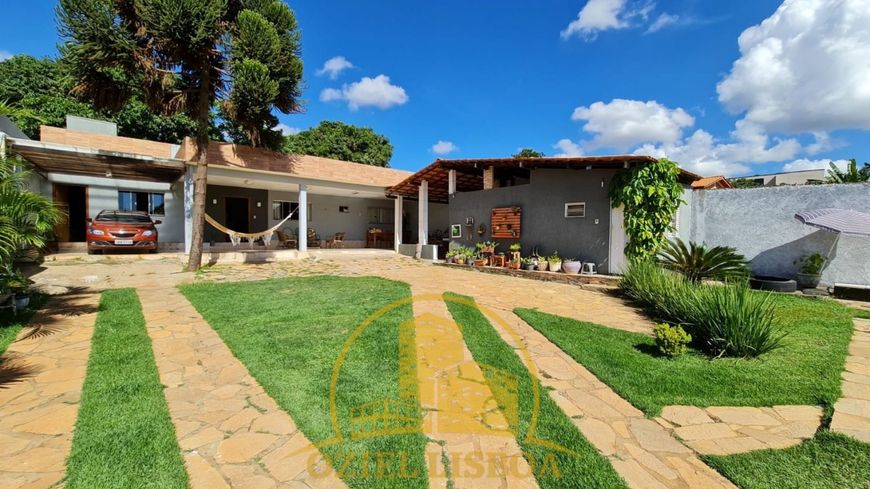 OPORTUNIDADE!! CASA EM LOTE 800m² NASCENTE 4 QUARTOS SUÍTES PISCINA CHURRASQUEIRA CONDOMÍNIO RUA 03