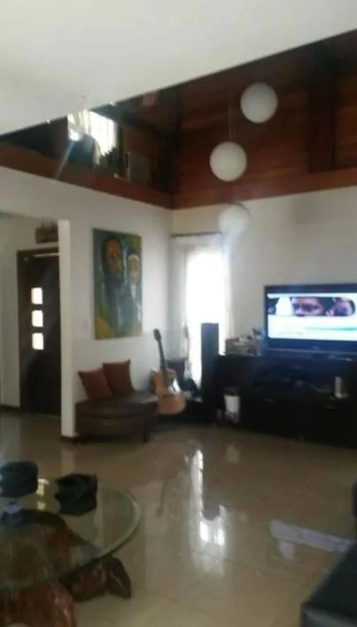 Vende sobrado com 4 quartos no Condomínio Vivendas Campestre Sobradinho - DF