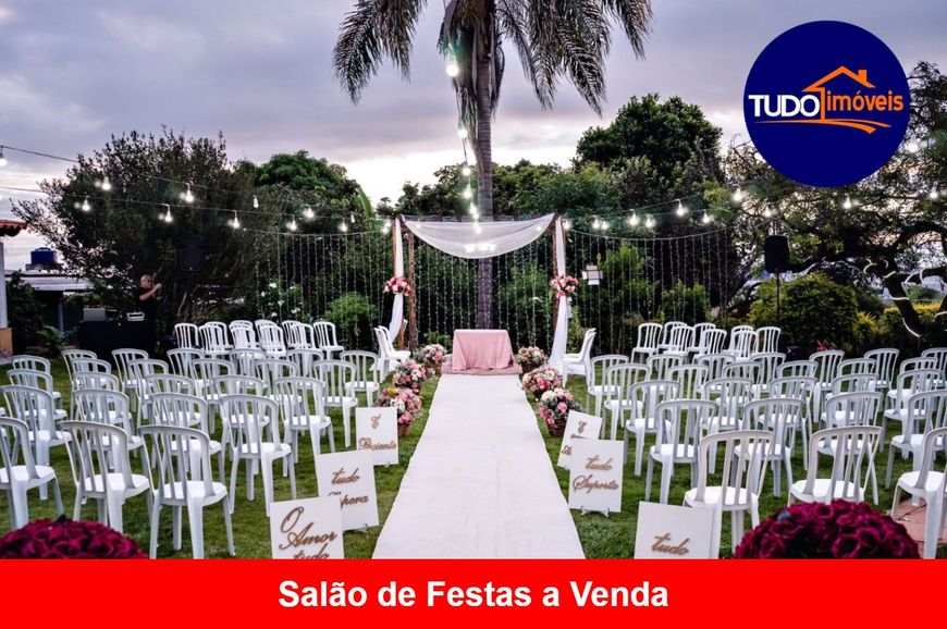 EXCELENTE CASA NA LAJE, LOCAL PARA FESTA COM RENDA DE R$ 30 MIL MENSAIS. ALOJAMENTO 70 PESSOAS, PISC