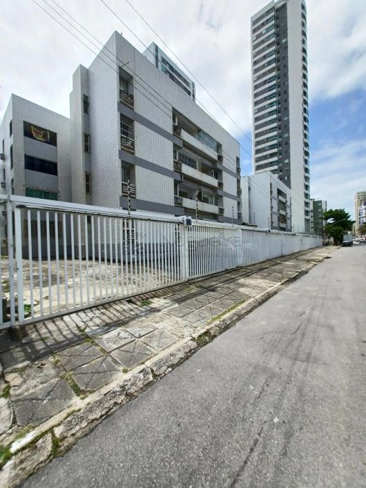 Imóvel tem 77 metros quadrados com 2 quartos em Candeias - Jaboatão dos Guararapes - PE