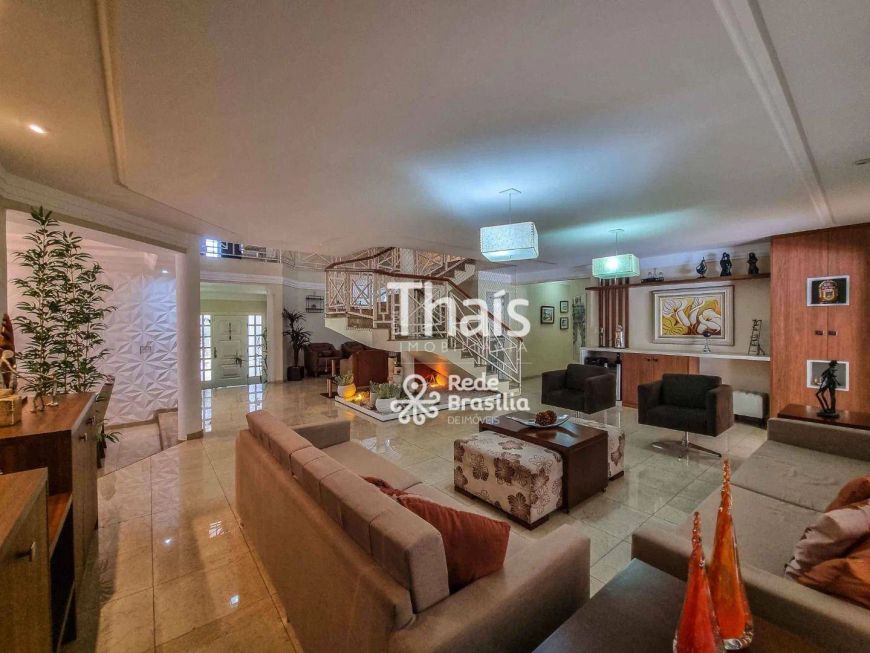 SHIN QI 2 - Casa com 7 quartos - 5 suítes - 4 vagas - aceita financiamento