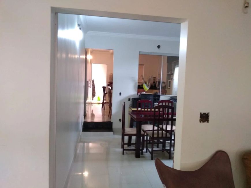 VENDO CASA DE 2 QUARTOS COM SUITE NA LAGE RIACHO FUNDO 1 SUCUPIRA