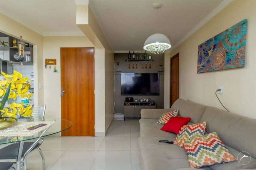 Apartamento com 2 Quartos, Vista para a Floresta Nacional e Móveis Planejados à Venda na EQNM 38/40