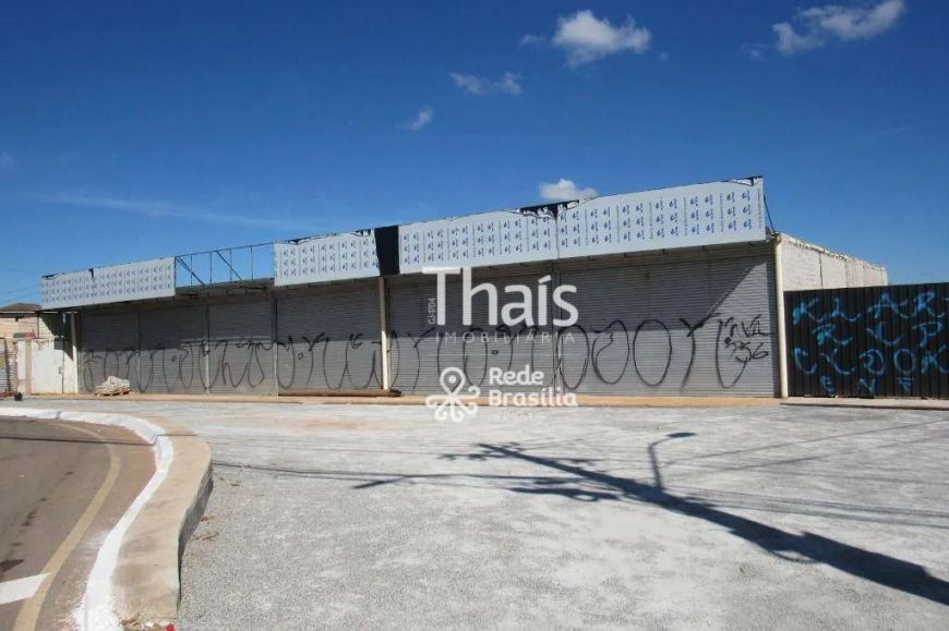 LO1112 - SHVP Trecho 01, Ótima Loja comercial com 70m². Agende a sua visita!