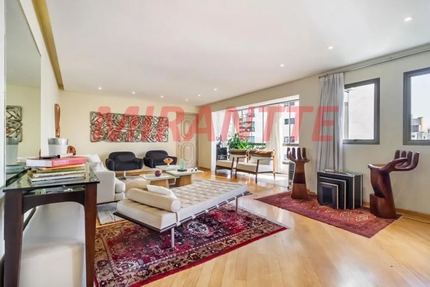 Apartamento de 161m² com 4 quartos em Vila Suzana