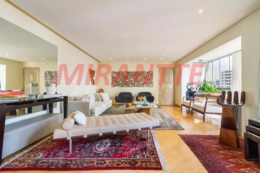 Apartamento de 161m² com 4 quartos em Vila Suzana