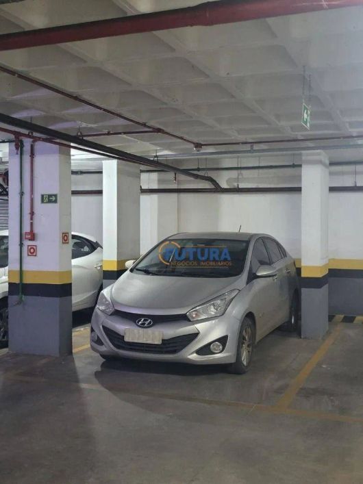 Apartamento 2 quartos reformado, lazer completo, ótima localização.