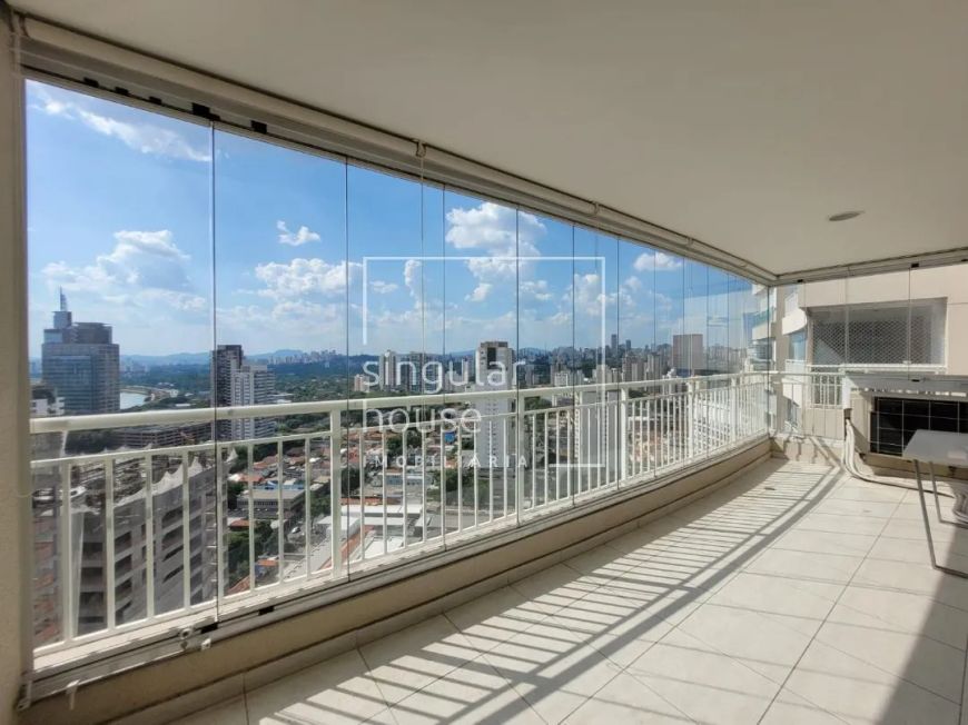 Apartamento com 68 m², 2 quartos à venda no bairro Pinheiros.