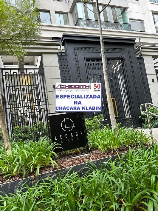 Apartamento para venda possui 147 metros quadrados com 3 quartos