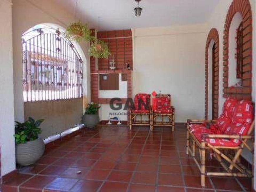 Lindo Sobrado Avarandado