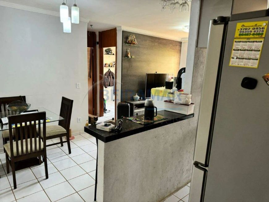 Apartamento 2 Quartos, Armários Planejados, 1 Vaga de Garagem à Venda no Reidencial Parque Riacho I