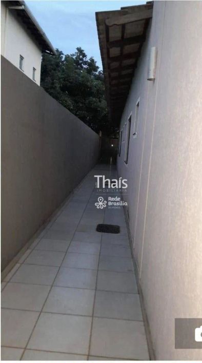 SHVP RUA 10 CASA 03 SUÍTES COM PISCINA