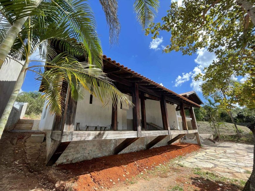 CASA EM CONDOMÍNIO Bairro: Jardim Botânico