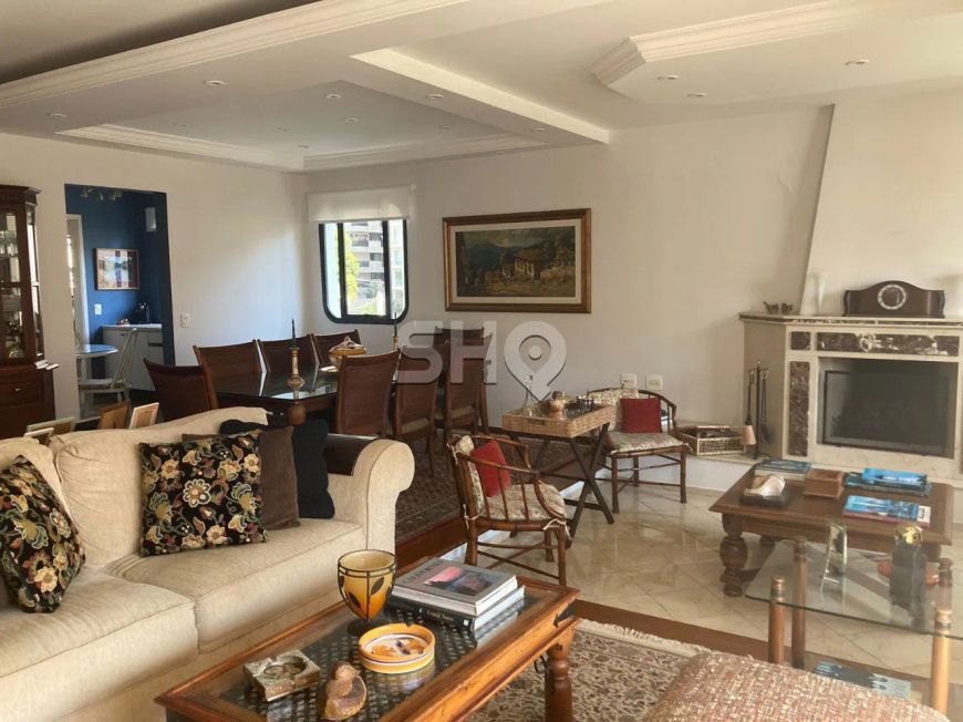 Apartamento em Perdizes com 4 suítes e 3 vagas