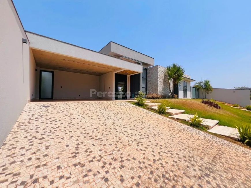 Belíssima Casa de Alto Padrão no Condomínio Santa Bárbara por R$2.500.000,00.
