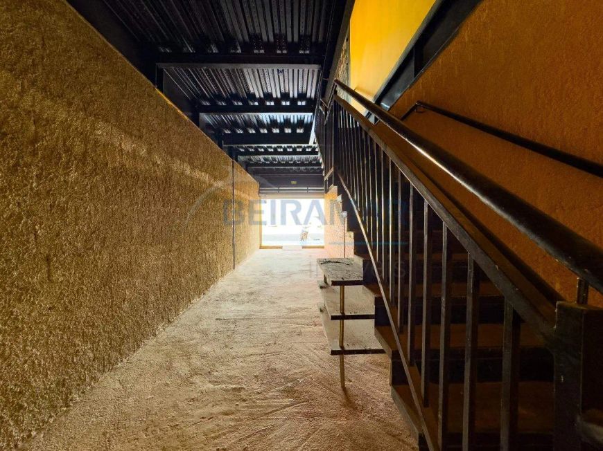 Loja Térrea com Mezanino no Total Ville Mall - Santa Maria