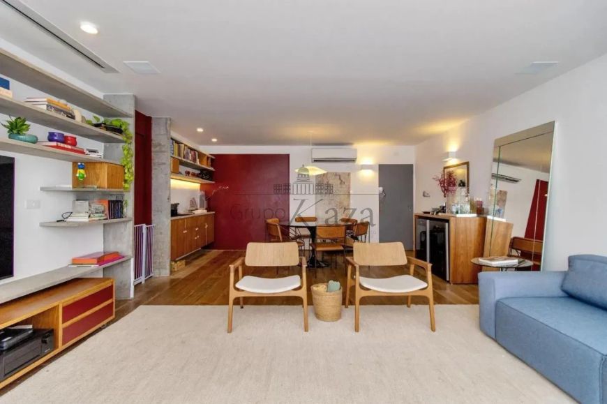 Apartamento - Itaim Bibi - 3 Dormitórios - 137m² - Reformado