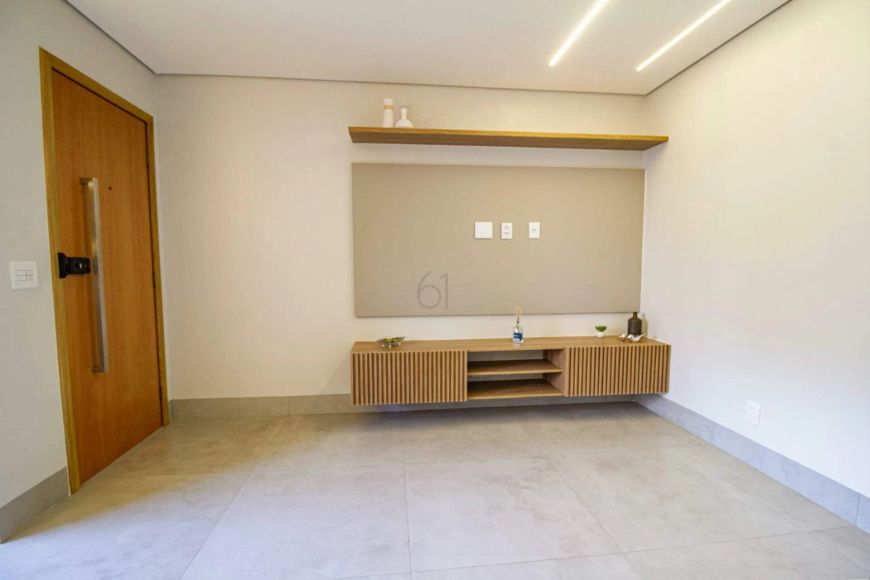 QRSW 5 - SUDOESTE - APARTAMENTO 2 QUARTOS - VAZADO - COMPLETAMENTE REFORMADO