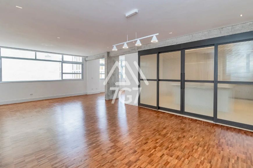 APARTAMENTO À VENDA EM CERQUEIRA CESAR
