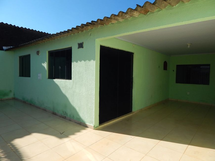Casa ( Frente e Fundos ) - ÓTIMA OPORTUNIDADE - Taguatinga Norte