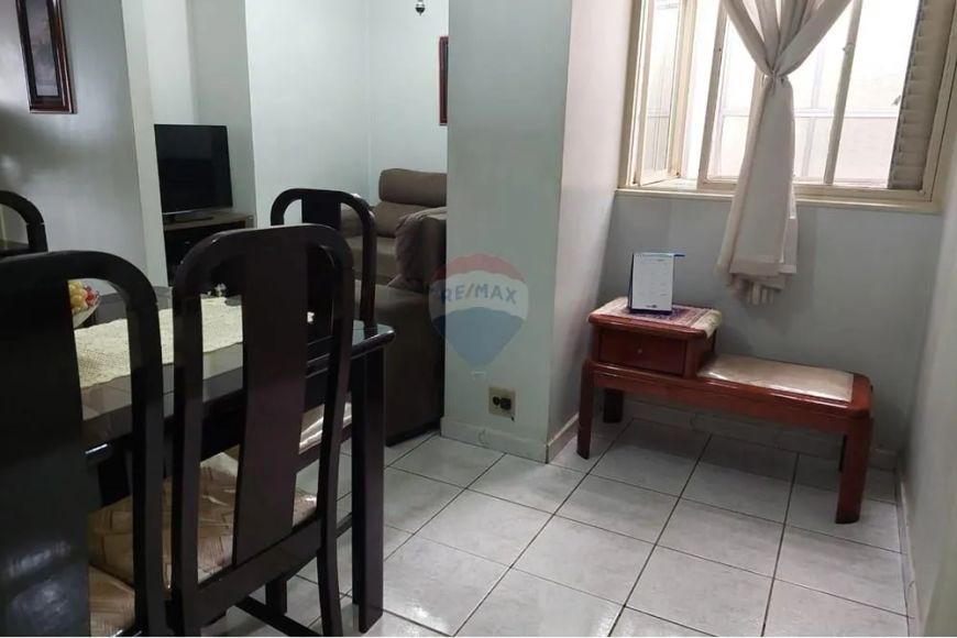 Apartamento 3 quartos transformado em 2 na QNJ 58
