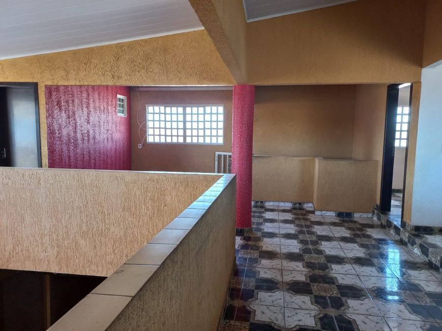 Sobrado QNP 30- Com 7 quartos em Ceilândia Sul - Brasília - DF