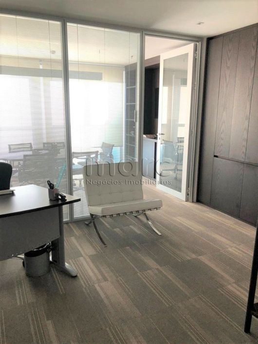 Aclimação Sala-andar duplex de 100m² com ar-condicionado e semi mobiliada