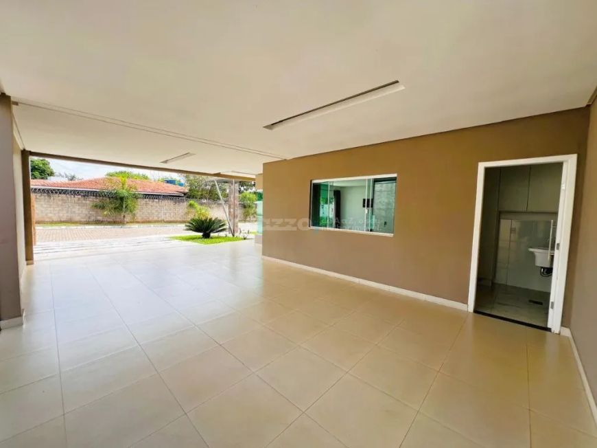 Belíssima Casa Térrea Localizada no Condomínio Rural Privê Lago Sul por R$950.000,00.