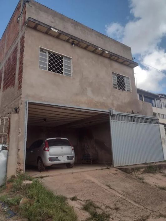 Vendo Casa em Arniqueiras com 2 Quartos...