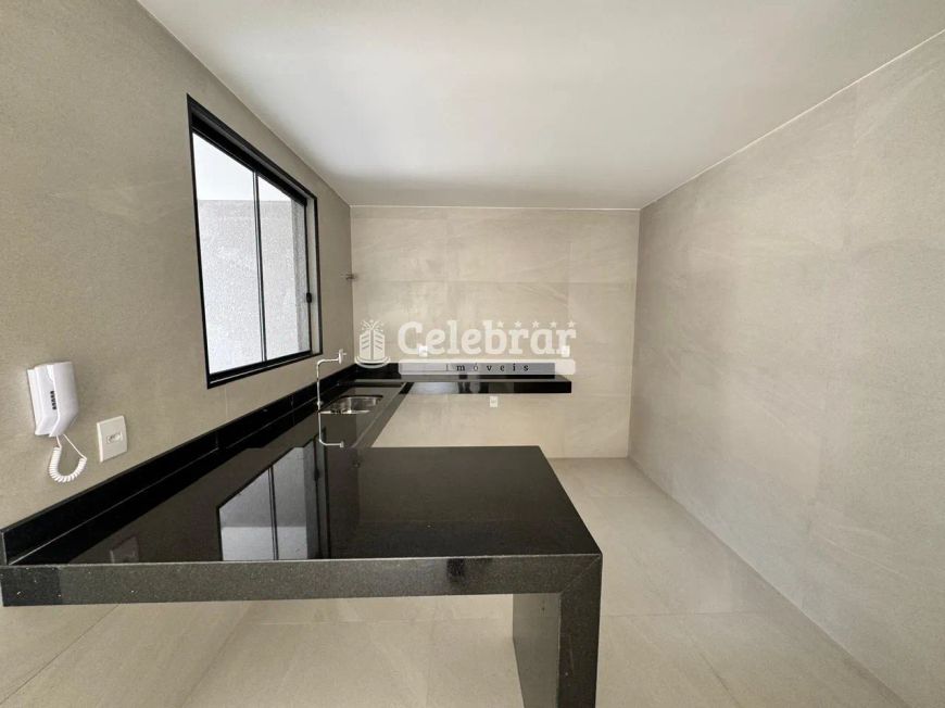 Apartamento com Área Privativa para Venda em Contagem, Três Barras, 2 dormitórios, 1 suíte, 2 banhei