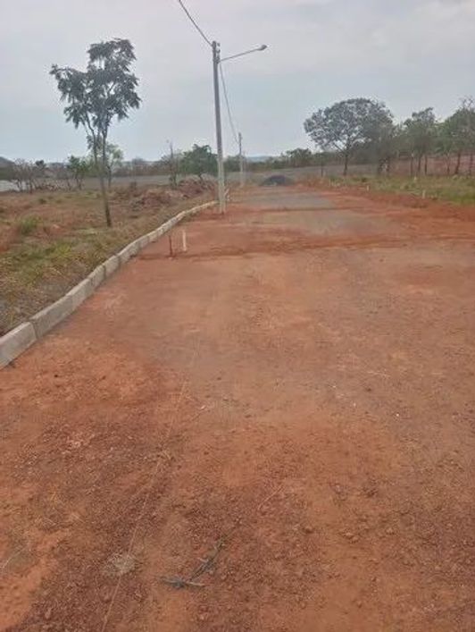 Lote de 200m² no Condomínio Fechado - Financiado - Atras do Posto Paraiso Arapoanga