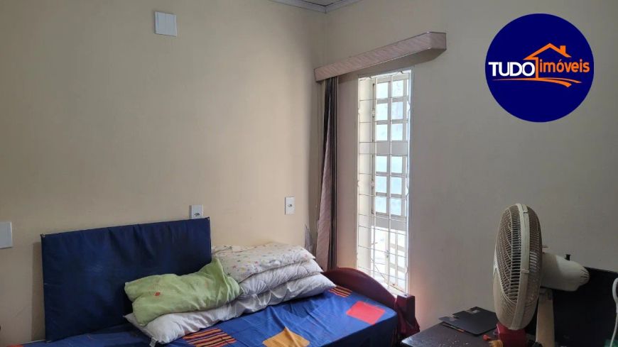 CASA 5 QUARTOS, VAGAS 3 CARROS, FINANCIA COM HABITE-SE, ARMÁRIOS NA COZINHA, LAJE