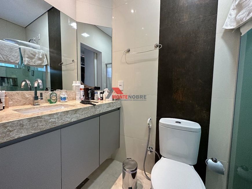 Vende casa com 3 quartos em Alto da Boa Vista - Brasília - DF
