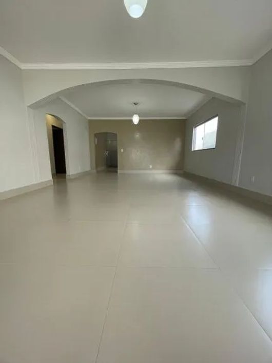CASA INCRÍVEL NO IAPI, PRONTA PARA RECEBER VOCÊ E SUA FAMÍLIA! SETOR DE MANSÔES IAPI - GUARÁ II, BR