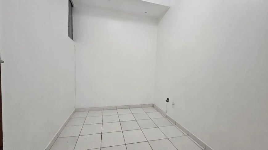 ÓTIMA OPORTUNIDADE - RUA 11 DO POLO DE MODAS