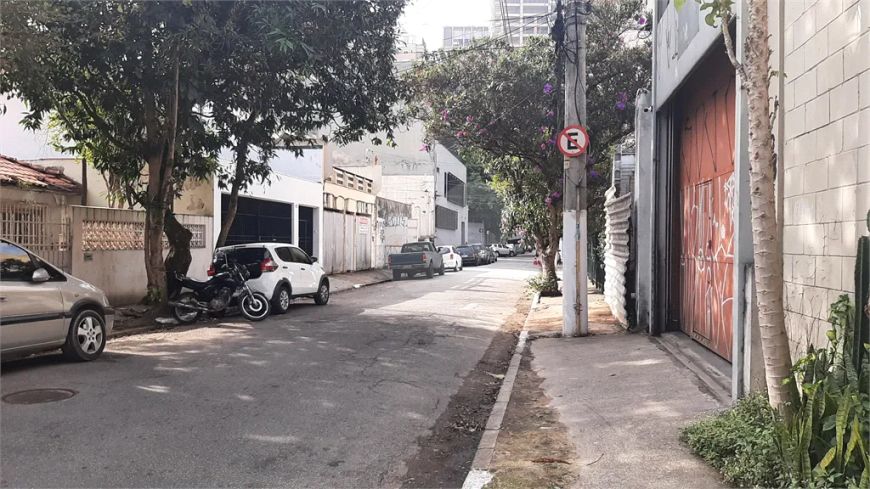 Terreno à venda em Vila Nova Conceição - SP