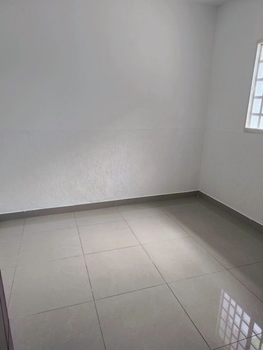 RIACHO FUNDO 1, QS 10, CASA 2 QTS SUITE, LAJE, PORCELANATO, ESCRITURADA SO 400MIL, AC IMÓVEL E CARRO
