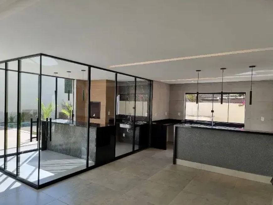 Cond Privê Morada Sul JARDIM BOTANICO Casa 3 suites Closet 340m² 4 vagas Piscina