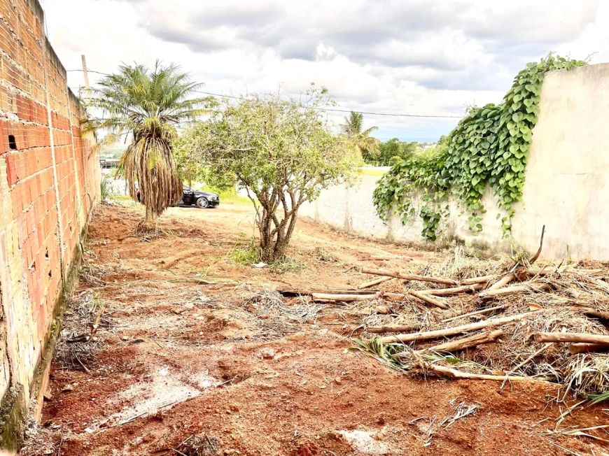 URGENTE! IMPERDIVEL! Excelente lote em Arniqueira! Ch 125! 210m²! Semi plano! Localização 100%!