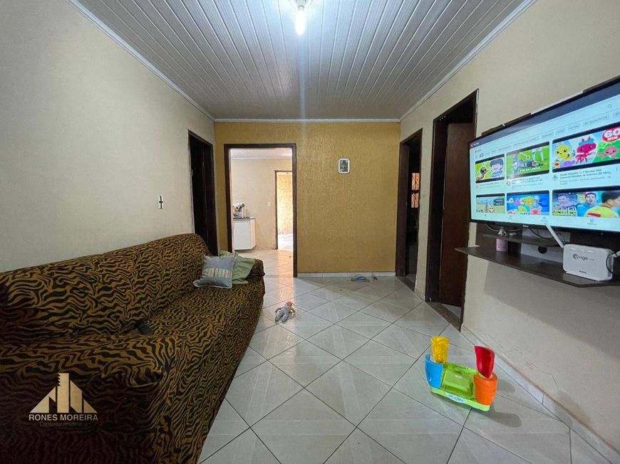 Vende casa na Quadra 19C 3 etapa do Condomínio Porto Rico Santa Maria DF.