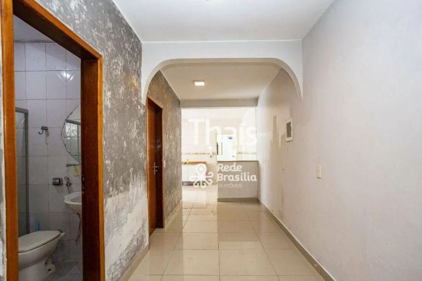 Sha conjunto 6 Casa com 3 quartos sendo 1 suite condominio fechado