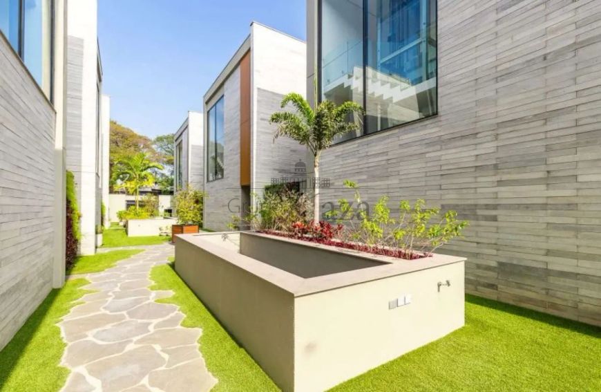 Casa em Condomínio - Brooklin Paulista - 3 Dormitórios - 867,67m².