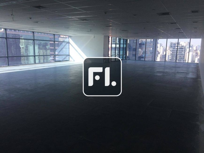 Conjunto comercial no Itaim Bibi para locação com 835m²