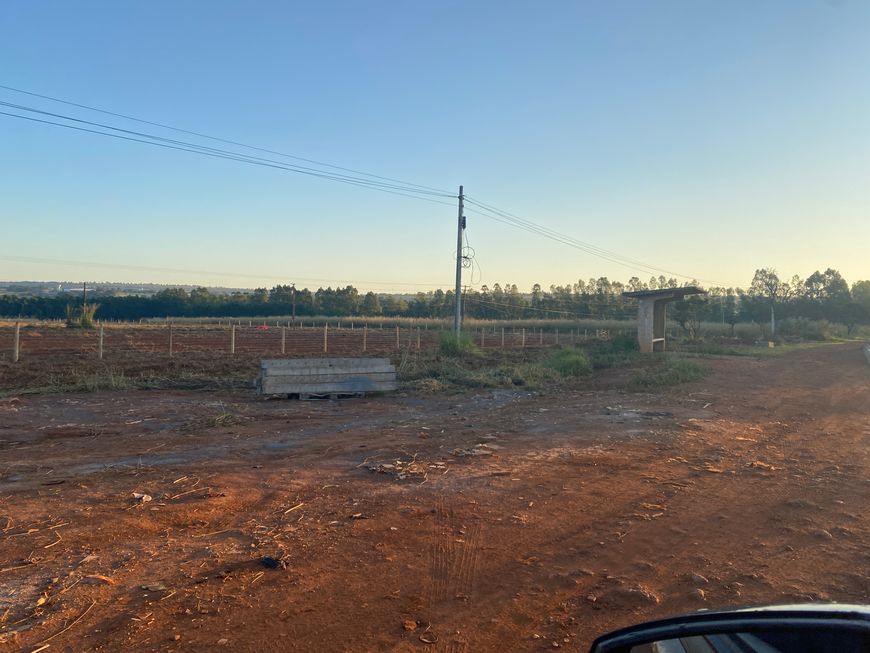 Chácara rota do cavalo as margens da pista