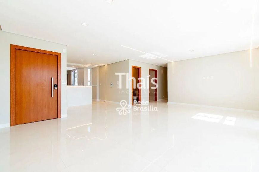 Avenida Parque Águas Claras Mansoes Paradiso Apartamento com 3 quartos com 3 suites novo 163 m