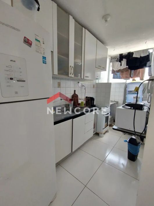 Apartamento em Rua Acácia Amarela - Jardim das Margaridas - Salvador/BA