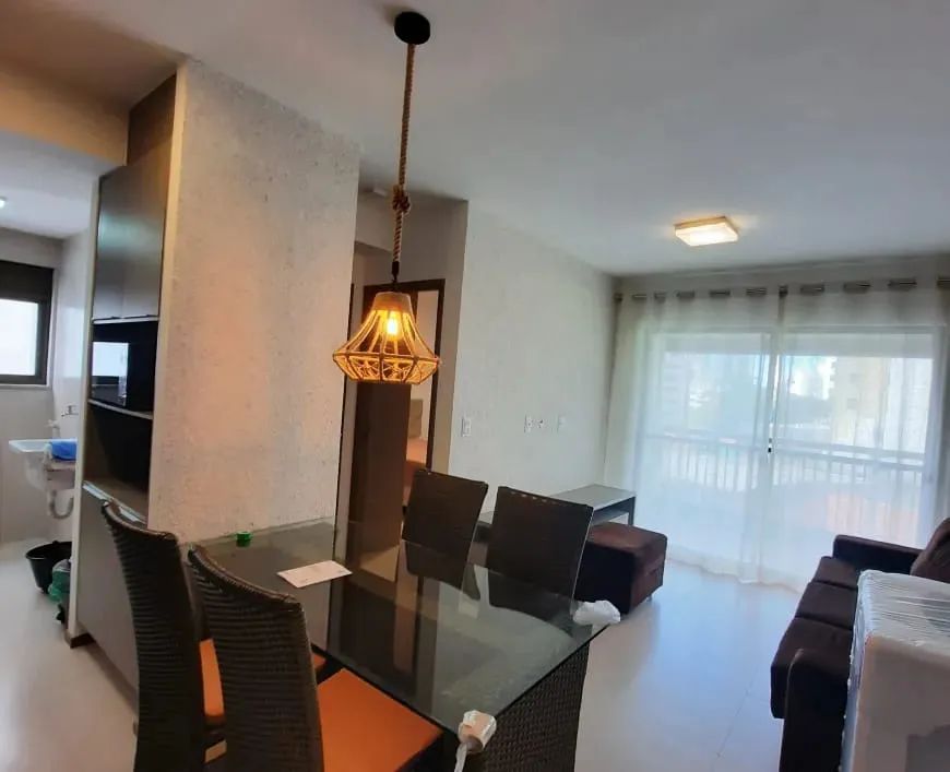 Quarto/sala, mobiliado e decorado, novo, Primeira Locação - Itaigara!
