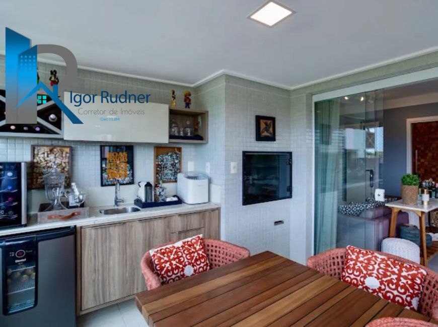 Apartamento de 4/4, Suíte, 120m², Manhattan Square Home