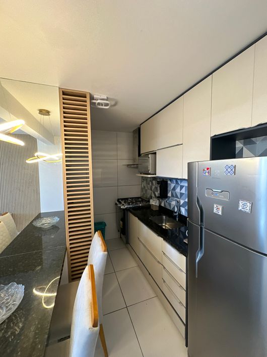 apartamento de 2 quartos no ilha de creta piatã porteira fechada armários