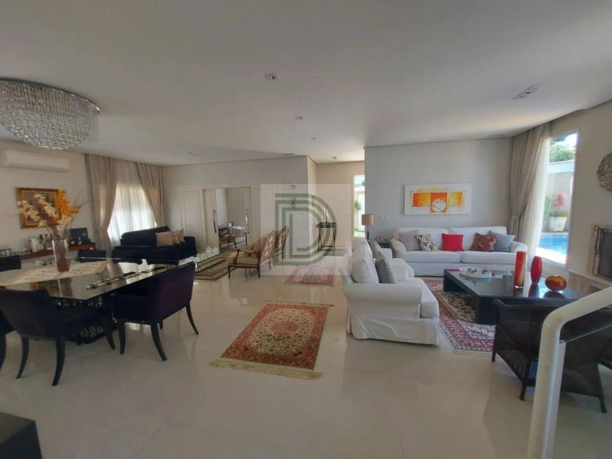 Residencia linda - 4 suítes com closet, amplo living, 8 vagas